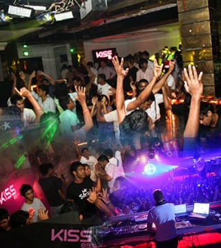 Geisha Lanka Night Hukanawa Nightclub Sri Club Colombo In