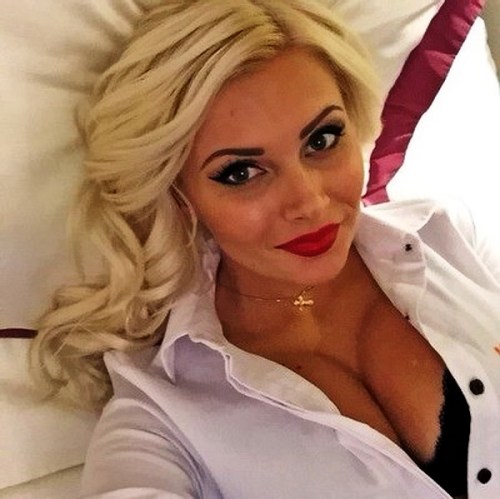 Spanish Blonde Dating Looking For Men